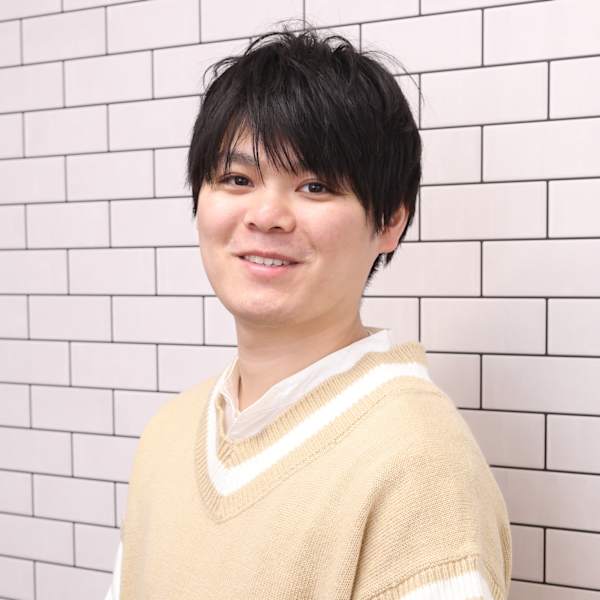 BRAVE SCISSOR縮毛矯正/髪質改善 & Men's/メンズ【ブレイブシザー シュクモウキョウセイ カミシツカイゼン メンズ】のスタッフ紹介。坂脇 飛鳥