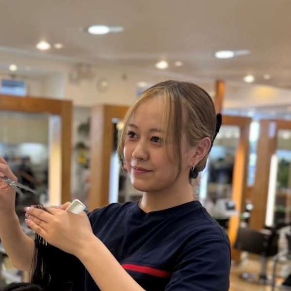 ワンダー 矢野口駅前店【ワンダー ヤノクチエキマエテン】のスタッフ紹介。新沼　春菜