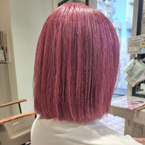 ボブ/白髪100%/ピンクカラー