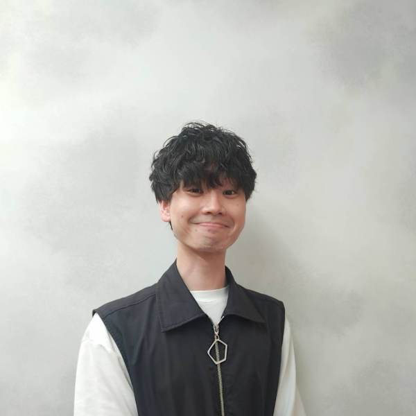 浅草 美容院 髪質改善 完全個室内完結型サロン cocolo salon HANARE【アサクサ ビヨウイン カミシツカイゼン カンゼンコシツナイカンケツガタサロン ココロサロンハナレ】のスタッフ紹介。林 拓哉