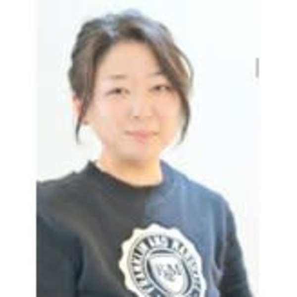 Esprit cresc. 駒沢大学駅前店【エスプリクレッシェンドコマザワダイガクエキマエテン】のスタッフ紹介。仲村 香里