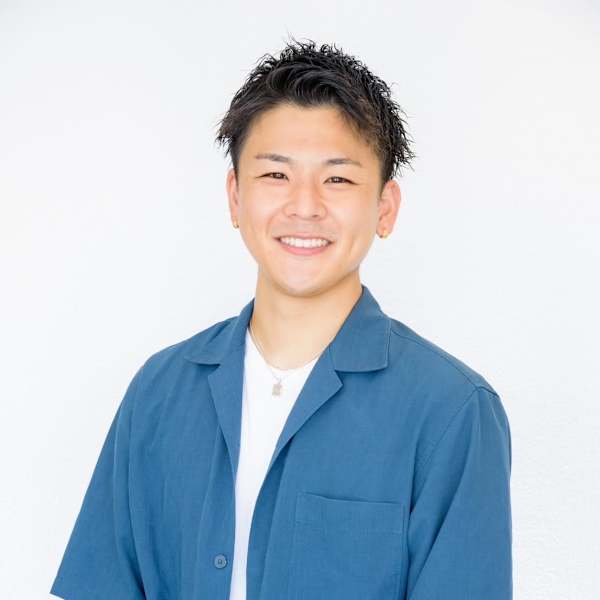辻堂美容室 Kaile'a salon 髪質改善 個室サロン【カイレア】のスタッフ紹介。久保田 康雅