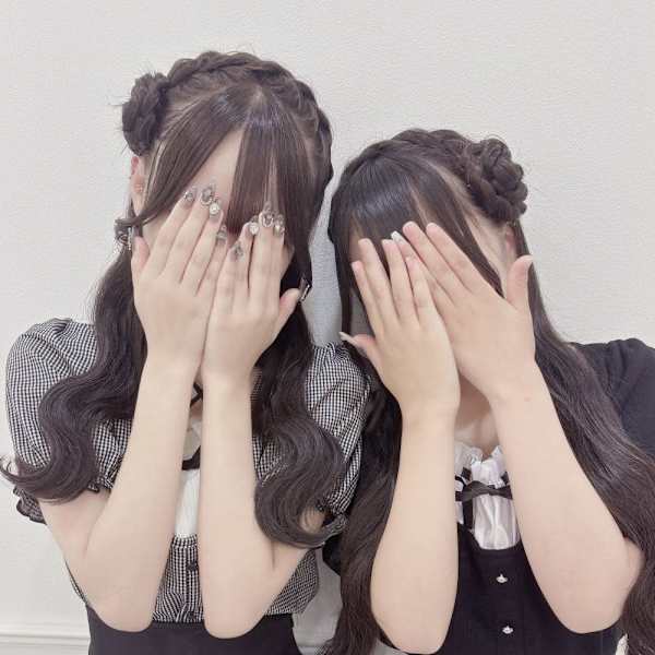 双子で可愛いあみかちゅ片耳ひつじ*まゆ