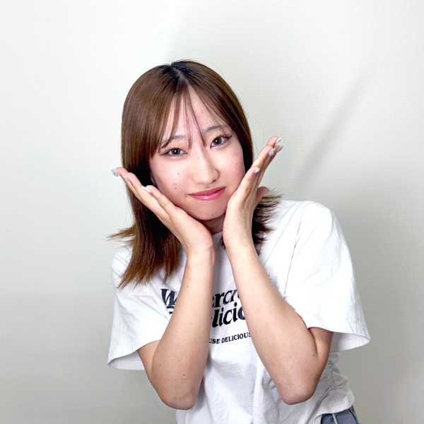 ジェルネイル専門店 NICE NAIL センター南店 【ナイスネイル】【ジェルネイルセンモンテン ナイスネイル センターミナミテン】のスタッフ紹介。セキ