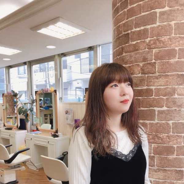 hair＆make imus【ヘアーアンドメイクイムス】のスタッフ紹介。金岡 薫