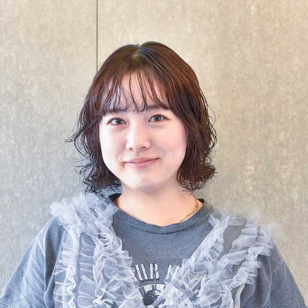 KYARA HALF 池袋東口店【キャラハーフイケブクロヒガシグチテン】のスタッフ紹介。NATSUKI