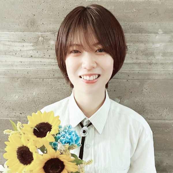 hair+resort bouquet【ヘアリゾートブーケ】のスタッフ紹介。佐藤　葵