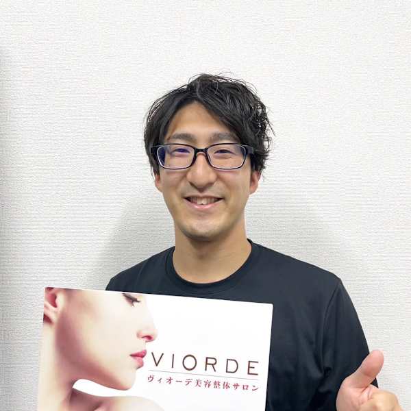 ヴィオーデ美容整体サロン 恵比寿店【ヴィオーデビヨウセイタイサロン エビステン】のスタッフ紹介。モロカド ツヨシ