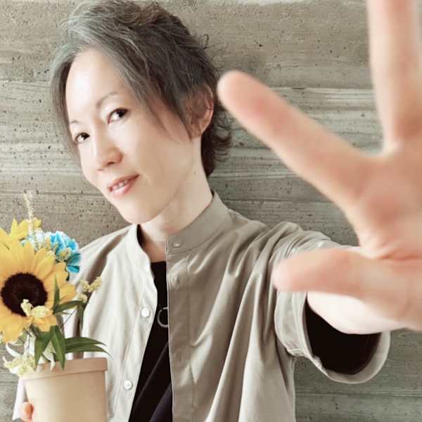 albero【アルベロ】のスタッフ紹介。鈴木　恵太