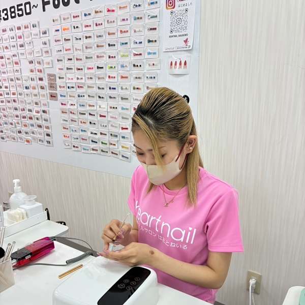 はあとねいる岡山中仙道店【ハアトネイルオカヤマナカセンドウテン】のスタッフ紹介。アヤノ