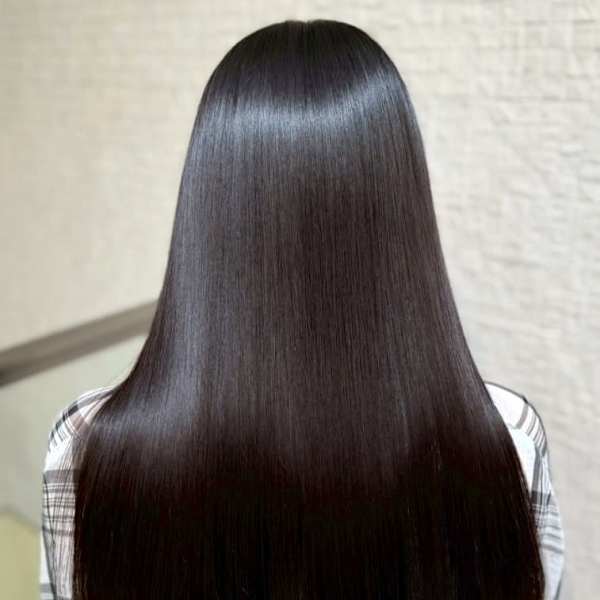 髪質改善 酸熱トリートメント 黒髪ロング 艶髪 縮毛矯正|Beautissimo 所沢
