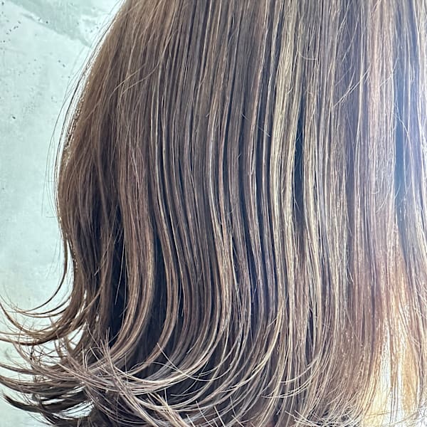 olga 姪浜×スタイル|olga 姪浜【髪質改善/白髪ぼかし/デザインカラー/エクステ】