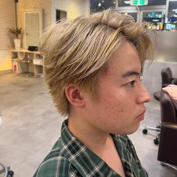 ブリーチ×ベージュ【川越/川越駅】