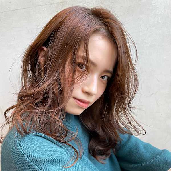 20代/30代/トレンドヘア/大人セミロング/透明感カラー|YuGO HAIR 勝どき店