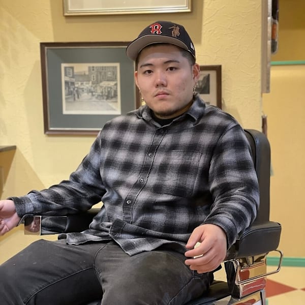 L.A BARBERSHOP 近江八幡店【エルエー バーバーショップ オウミハチマンテン】のスタッフ紹介。大西 完弥