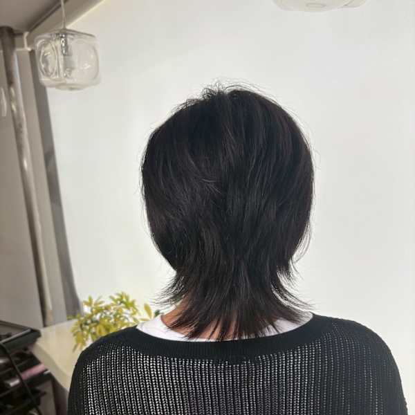 黒髪レイヤーウルフ