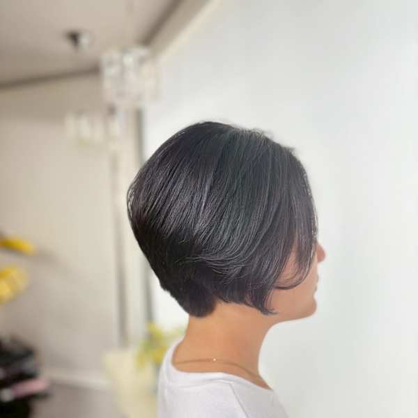 前下がりグラデーションボブ