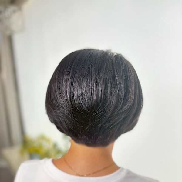 前下がりグラデーションボブ