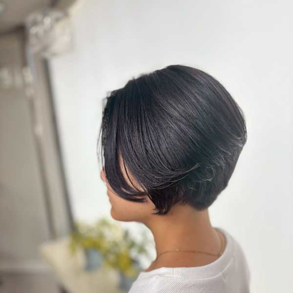 前下がりグラデーションボブ