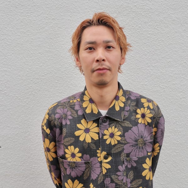 髪質改善＆ブリーチ loty【カミシツカイゼン ブリーチ ロティー】のスタッフ紹介。なるお
