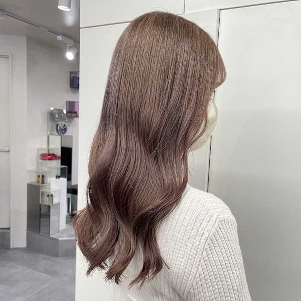 大人っぽ上品なミルクティーグレージュ【府中】|Kingsbury United