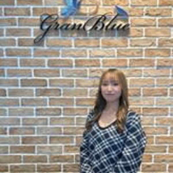 Gran Blue vita 白山店【グランブルーヴィータハクサンテン】のスタッフ紹介。荒木 悠楽