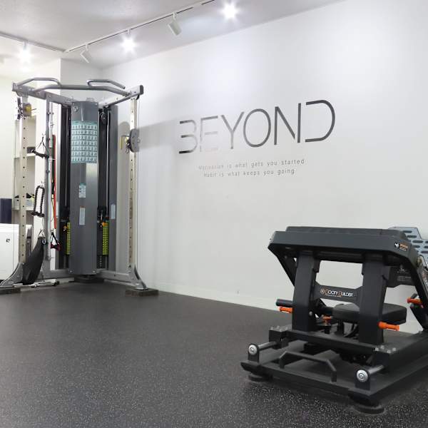 BEYOND 五反田店【ビヨンド ゴタンダテン】のスタッフ紹介。サイトウ レン