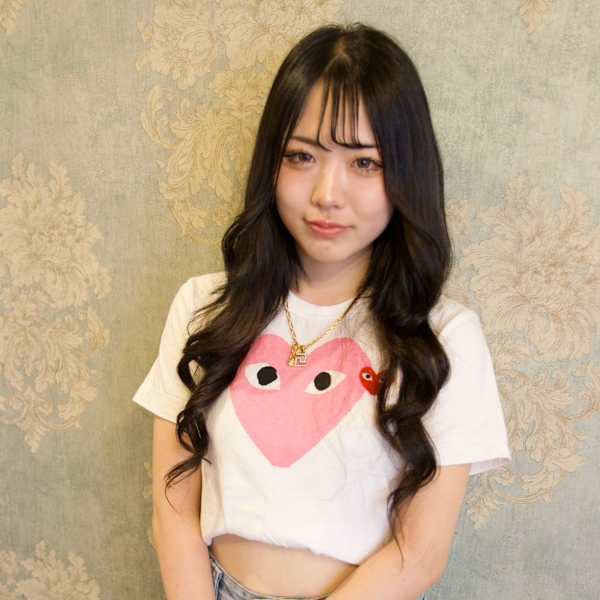 Source - hair atelier -京橋【ソース ヘア アトリエ】【ソース ヘア アトリエ キョウバシ】のスタッフ紹介。栖原 優花