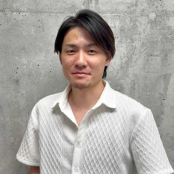 Auni【アユニ】【アユニ】のスタッフ紹介。永里　竜城