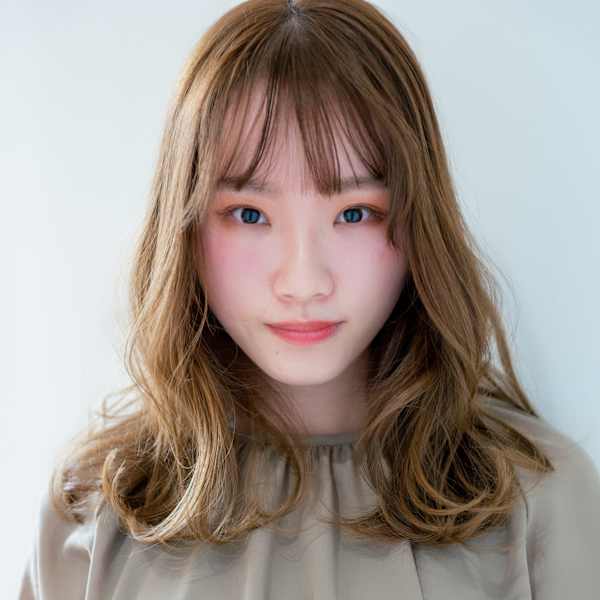 抜け感グレージュカラー|APPLE 真菅店