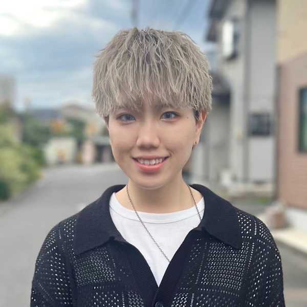 APREKO【アプリコ】のスタッフ紹介。JURIA