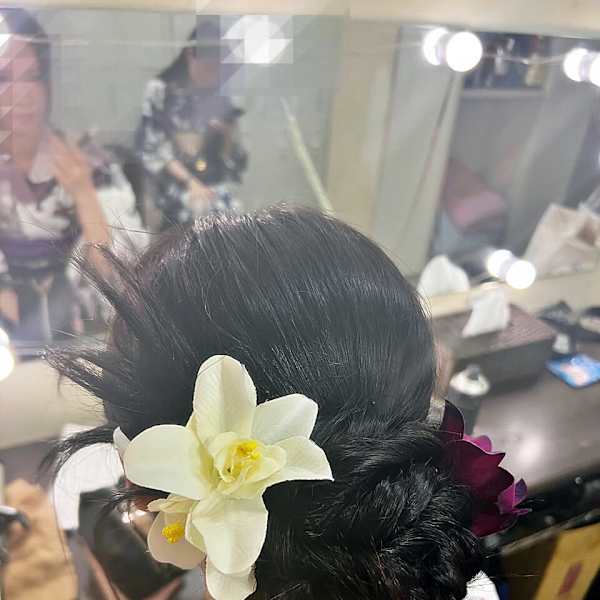 【ヘアセット】 浴衣 シニヨン風 白花飾り付き ゆるふわまと