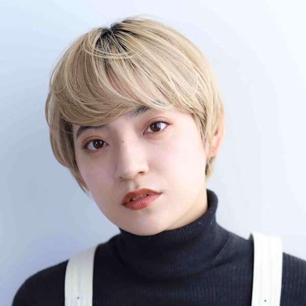 ハイトーンマッシュショート