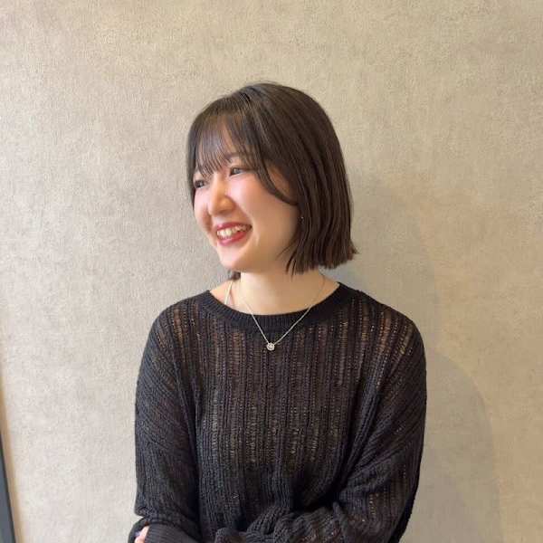 全席個室美容室 Zina 熊本 髪質改善&トリートメント【ジーナクマモト カミシツカイゼンアンドトリートメント】のスタッフ紹介。上村 美緒 