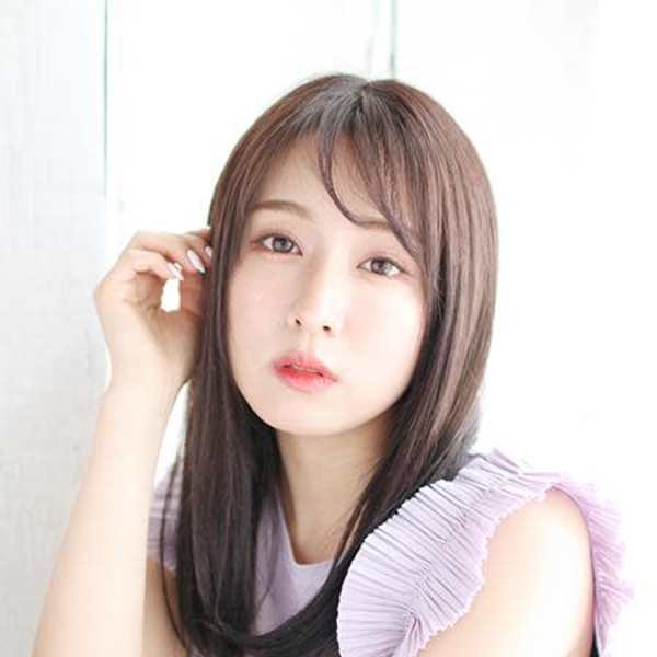 透け感バングのナチュラルストレート|hair make nalu 荻窪西口 白山神社参道通り店