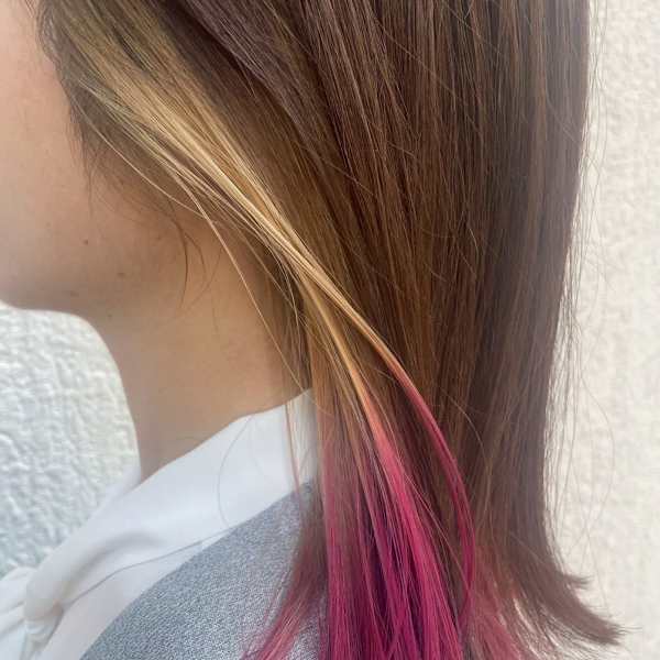 インナーピンクグラデーション/切りっぱなしボブ/外ハネ|beauty:beast 大名店