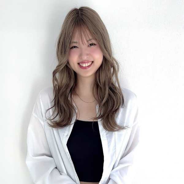全席個室美容室 Zina 札幌大通 髪質改善＆トリートメント【ビヨウシツ ジーナ サッポロオオドオリ カミシツカイゼン】のスタッフ紹介。菅原 麻里