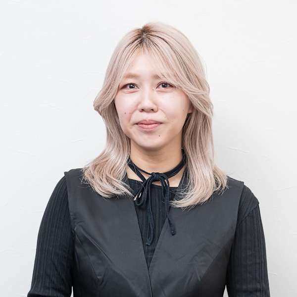 HAIR WORKS bona.【ヘアワークスボナ】のスタッフ紹介。CHIHARU