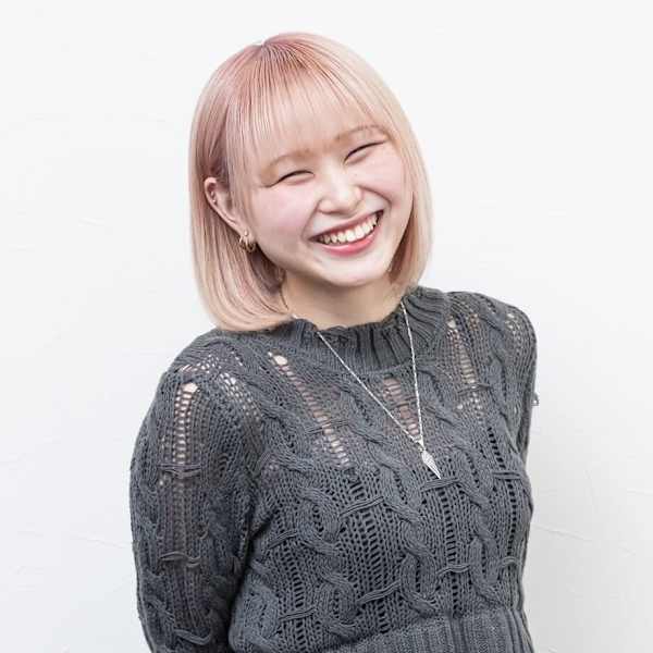 HAIR WORKS bona.【ヘアワークスボナ】のスタッフ紹介。小島　姫奈里