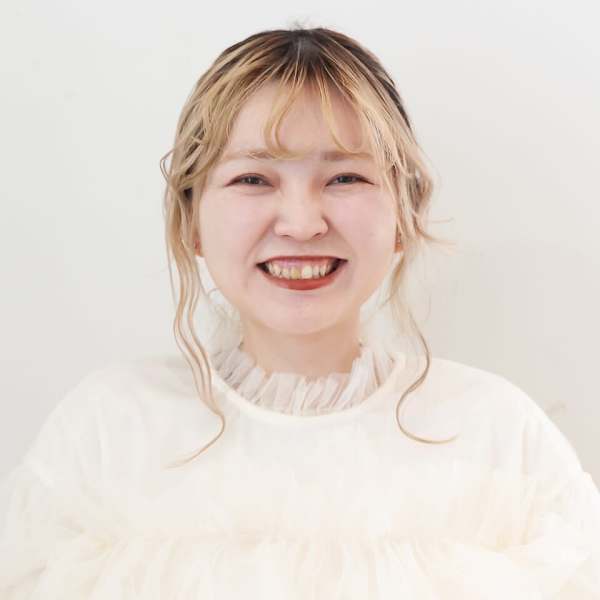 HAIR WORKS bona．前橋店【ヘアワークスボナ マエバシテン】のスタッフ紹介。高野　李奈