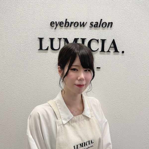 眉毛/アイブロウサロンLUMICIA.-TOKYO-福岡天神2号店【眉毛専門店】【マユゲアイブロウサロン ルミシアトウキョウ フクオカテンジンニゴウテン マユゲセンモンテン】のスタッフ紹介。ミホ マユゲ