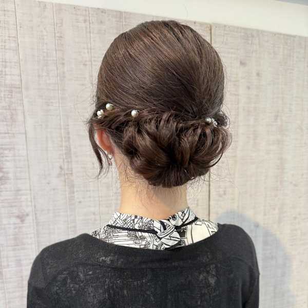 お呼ばれミディアムアレンジ