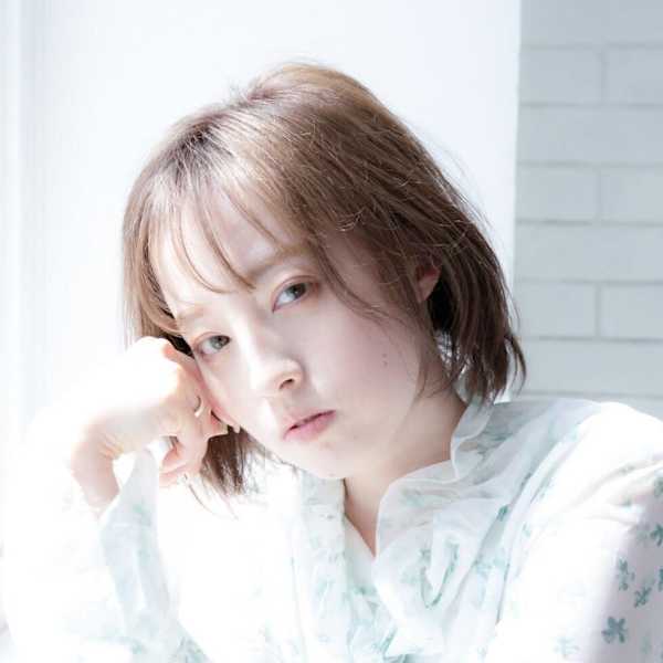 ★アッシュベージュ小顔カット