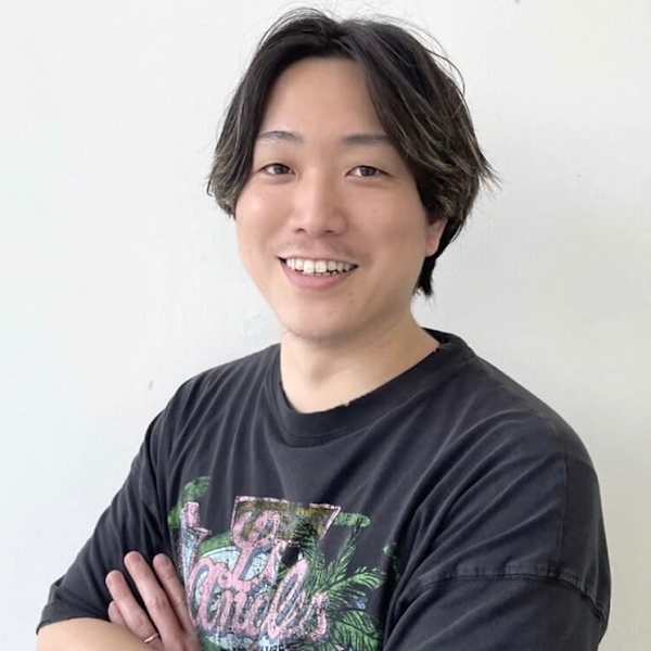 SOURCE 梅田【ソース ウメダ】のスタッフ紹介。友井 翔太