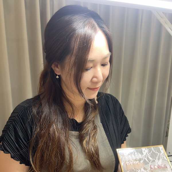 ネイルサロン Lumiena Ginza【ネイルサロン ルミエナギンザ】のスタッフ紹介。ミヤモト