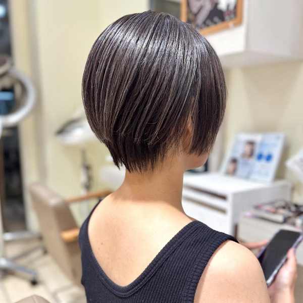 360°美シルエット。小顔魅せ×軽やか立体ショート|VISAGE fine【ヴィサージュ ファイン】