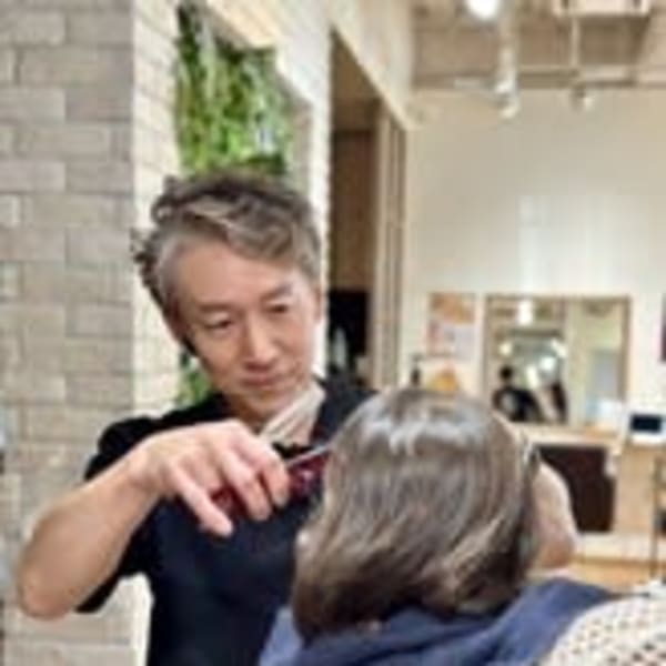 Hair Make Bamboo【ヘアメイクバンブー】のスタッフ紹介。西森 誠晃