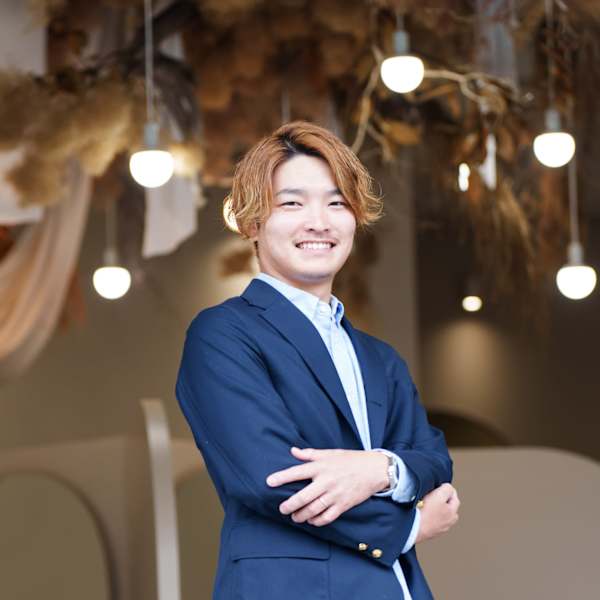 Mint leaf 髪質改善トリートメント&ヘッドスパ特化サロン 田中店【ミントリーフ】【ミントリーフカミシツカイゼントリートメントアンドヘッドスパトッカサロンタナカテン】のスタッフ紹介。福永 圭祐