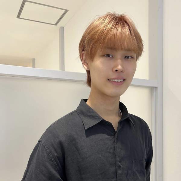 HAIR & MAKE EARTH 三軒茶屋店【ヘアメイクアース サンゲンヂャヤテン】のスタッフ紹介。桜華