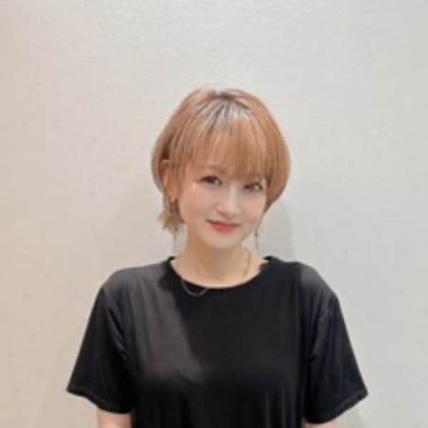 Hair Make NEWYORK 稲荷町店【ヘアーメイクニューヨーク　イナリチョウテン】のスタッフ紹介。Yumi